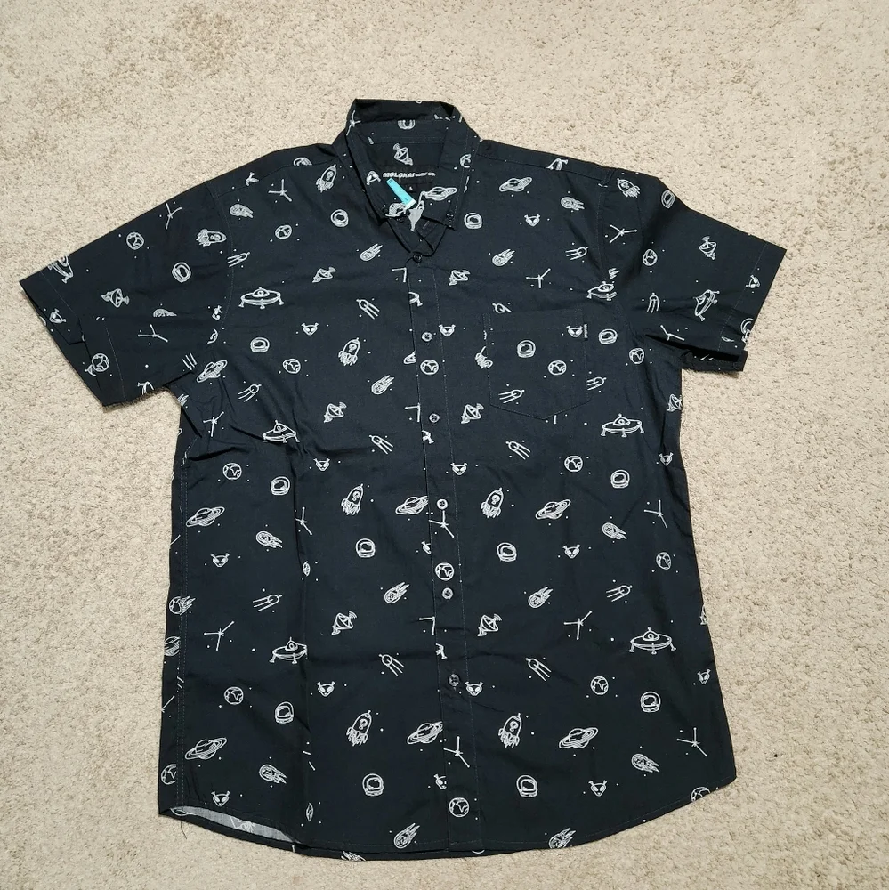 Space-themed collared top - Picture 1 of 4